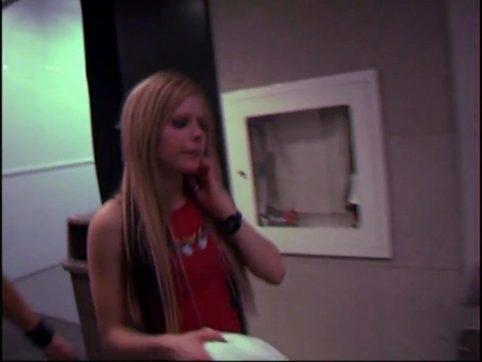 Bonez Tour Documentary [HD] Part2 - Avril Lavigne 4280 - Avril - Lavigne - 2008 - Bonez - Tour - Documentary - oo9