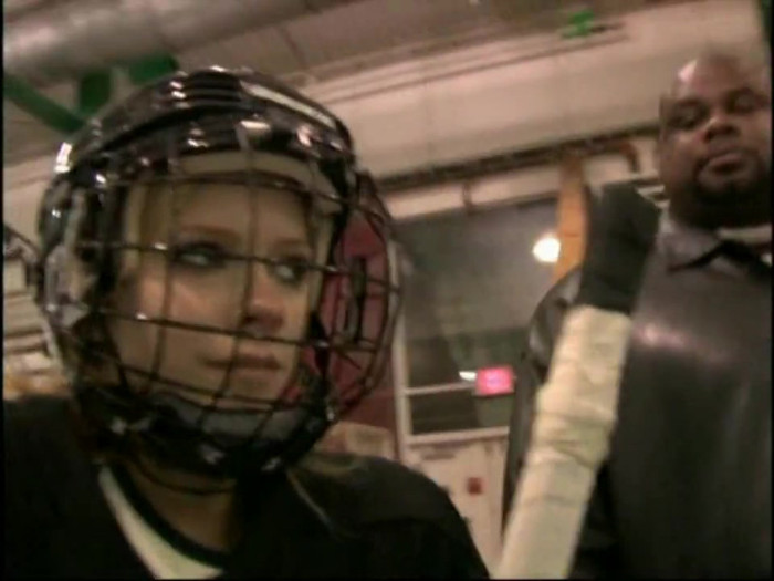 Bonez Tour Documentary [HD] Part2 - Avril Lavigne 5718