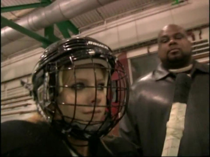 Bonez Tour Documentary [HD] Part2 - Avril Lavigne 5722