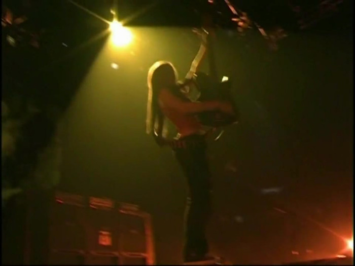 Bonez Tour Documentary [HD] Part2 - Avril Lavigne 3819 - Avril - Lavigne - 2008 - Bonez - Tour - Documentary - oo8