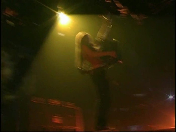 Bonez Tour Documentary [HD] Part2 - Avril Lavigne 3820 - Avril - Lavigne - 2008 - Bonez - Tour - Documentary - oo8