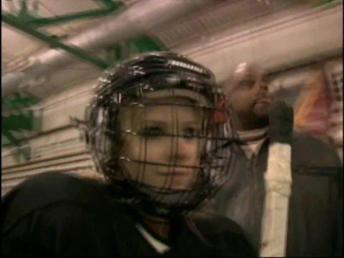 Bonez Tour Documentary [HD] Part2 - Avril Lavigne 5727