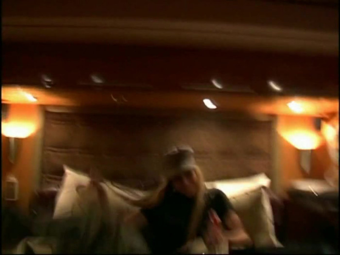 Bonez Tour Documentary [HD] Part2 - Avril Lavigne 4765