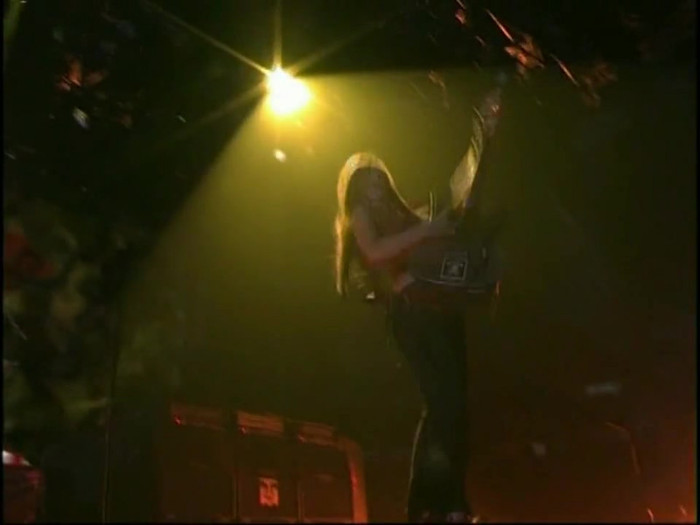 Bonez Tour Documentary [HD] Part2 - Avril Lavigne 3824 - Avril - Lavigne - 2008 - Bonez - Tour - Documentary - oo8