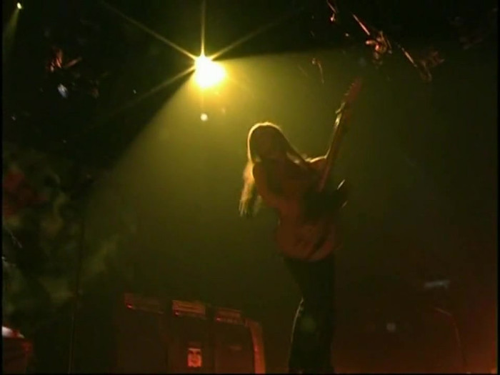 Bonez Tour Documentary [HD] Part2 - Avril Lavigne 3826 - Avril - Lavigne - 2008 - Bonez - Tour - Documentary - oo8