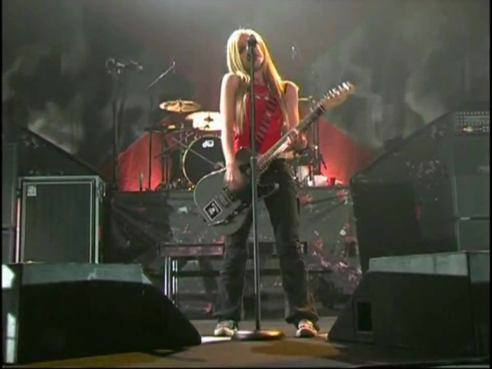 Bonez Tour Documentary [HD] Part2 - Avril Lavigne 3345