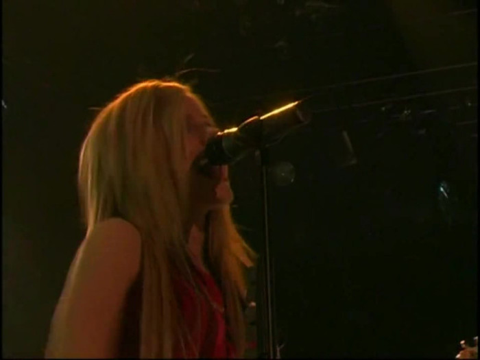 Bonez Tour Documentary [HD] Part2 - Avril Lavigne 3351