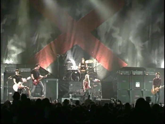 Bonez Tour Documentary [HD] Part2 - Avril Lavigne 3375