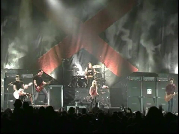 Bonez Tour Documentary [HD] Part2 - Avril Lavigne 3376