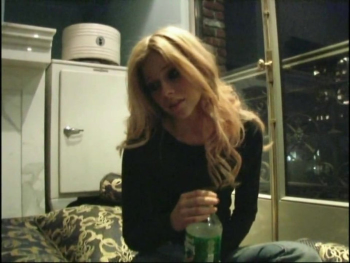 Bonez Tour Documentary [HD] Part2 - Avril Lavigne 5768