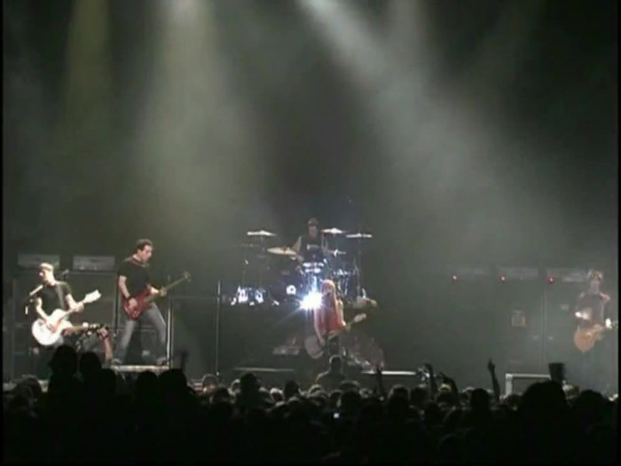 Bonez Tour Documentary [HD] Part2 - Avril Lavigne 3381