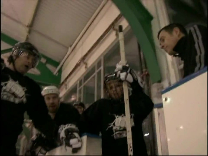 Bonez Tour Documentary [HD] Part2 - Avril Lavigne 5774