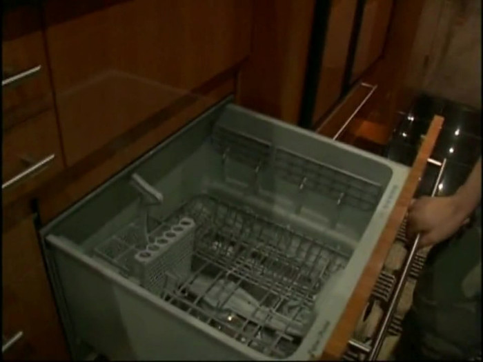 Bonez Tour Documentary [HD] Part2 - Avril Lavigne 4816