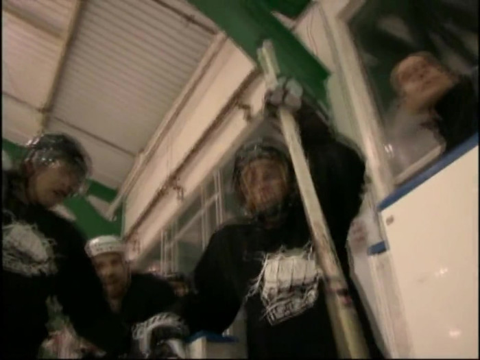 Bonez Tour Documentary [HD] Part2 - Avril Lavigne 5782