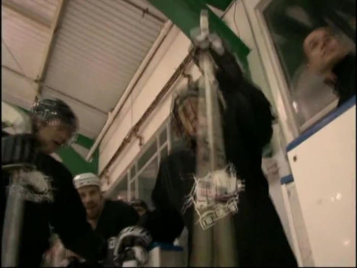 Bonez Tour Documentary [HD] Part2 - Avril Lavigne 5785