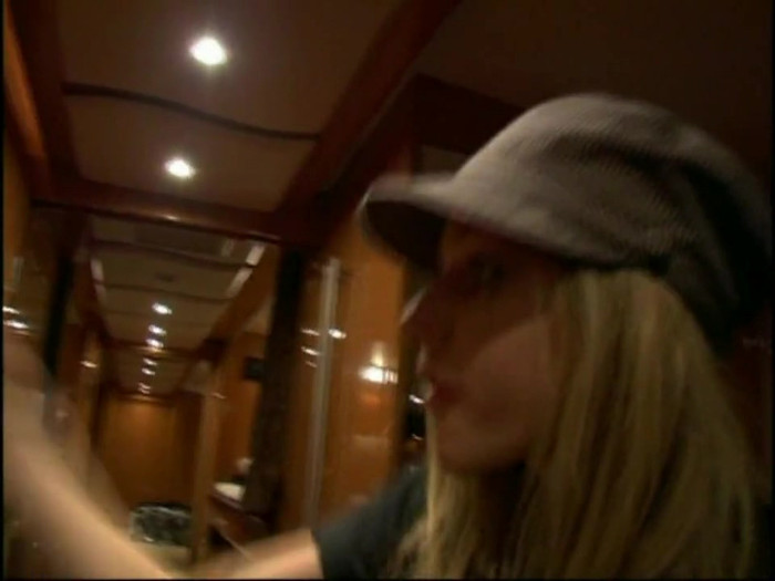 Bonez Tour Documentary [HD] Part2 - Avril Lavigne 4824