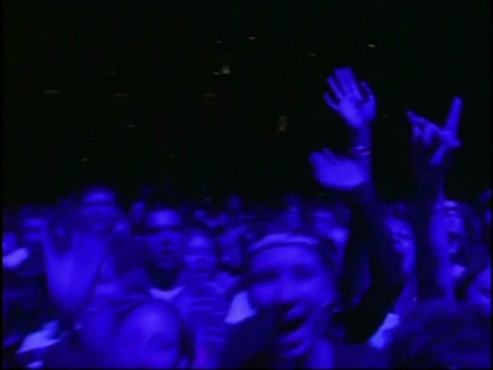 Bonez Tour Documentary [HD] Part2 - Avril Lavigne 3398