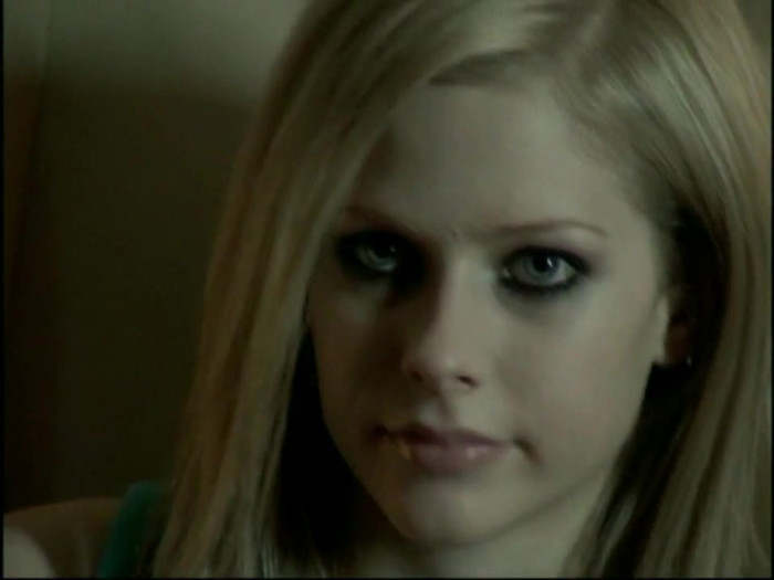 Bonez Tour Documentary [HD] Part2 - Avril Lavigne 4362 - Avril - Lavigne - 2008 - Bonez - Tour - Documentary - oo9