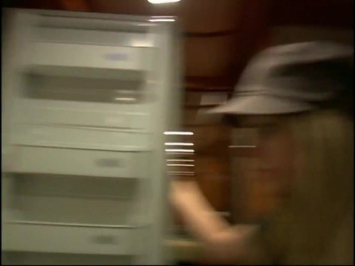 Bonez Tour Documentary [HD] Part2 - Avril Lavigne 4839