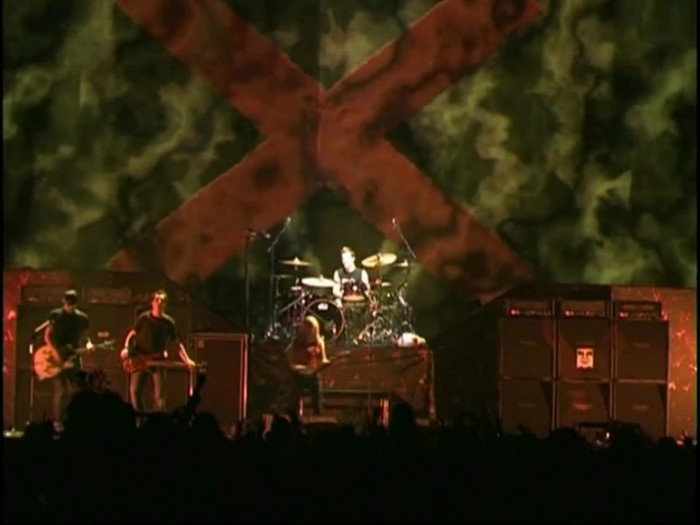 Bonez Tour Documentary [HD] Part2 - Avril Lavigne 3895 - Avril - Lavigne - 2008 - Bonez - Tour - Documentary - oo8