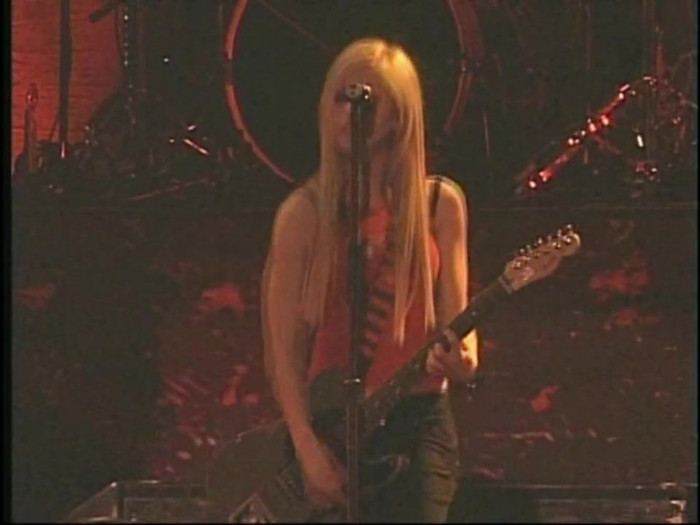 Bonez Tour Documentary [HD] Part2 - Avril Lavigne 3414