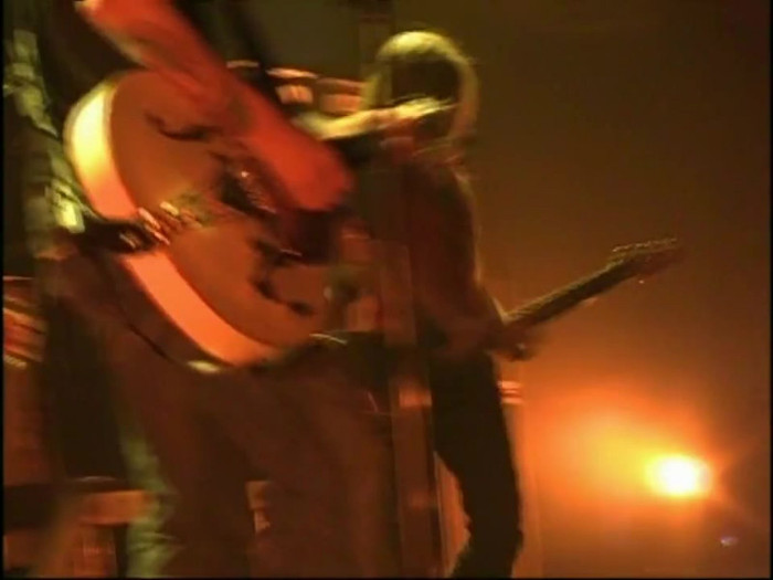 Bonez Tour Documentary [HD] Part2 - Avril Lavigne 3897