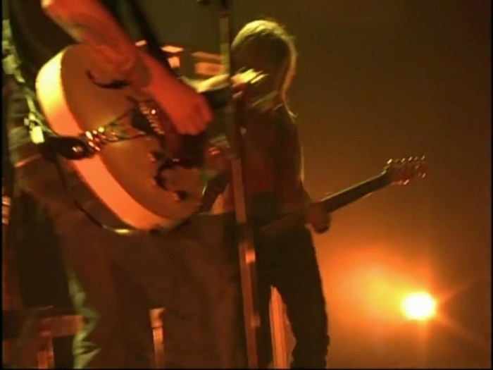 Bonez Tour Documentary [HD] Part2 - Avril Lavigne 3898