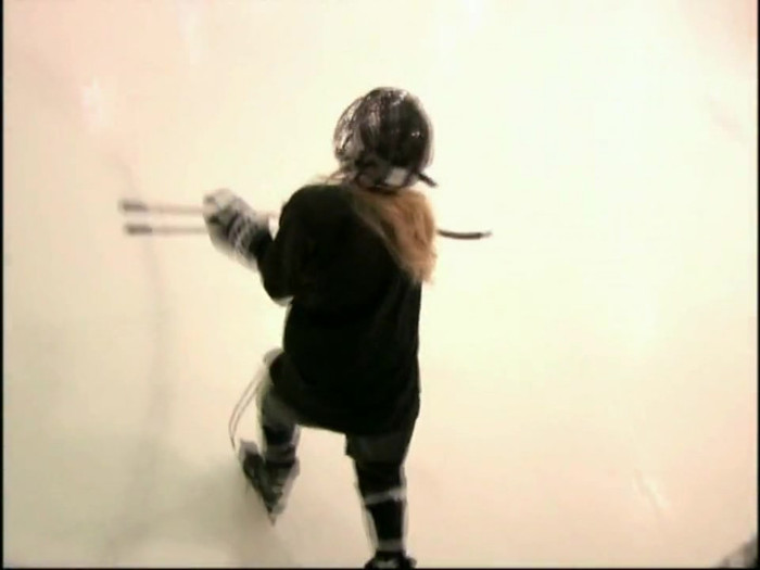 Bonez Tour Documentary [HD] Part2 - Avril Lavigne 5813