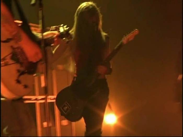 Bonez Tour Documentary [HD] Part2 - Avril Lavigne 3911