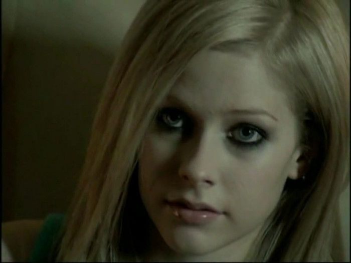 Bonez Tour Documentary [HD] Part2 - Avril Lavigne 4395