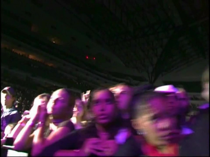 Bonez Tour Documentary [HD] Part2 - Avril Lavigne 3922