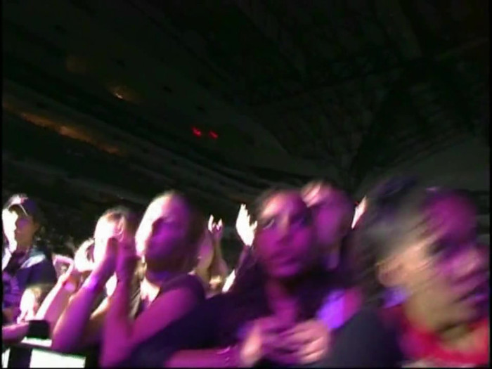 Bonez Tour Documentary [HD] Part2 - Avril Lavigne 3925