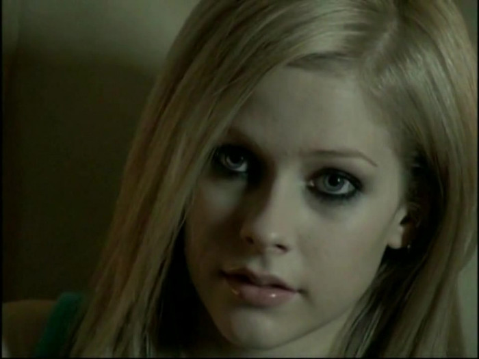 Bonez Tour Documentary [HD] Part2 - Avril Lavigne 4400