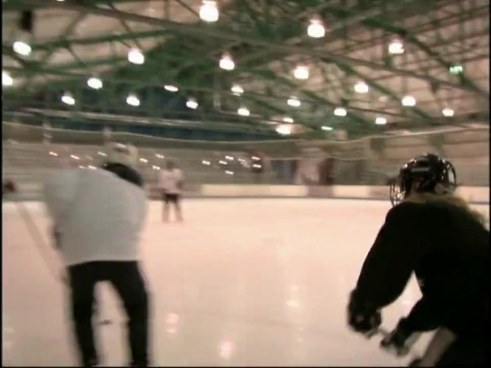 Bonez Tour Documentary [HD] Part2 - Avril Lavigne 5855