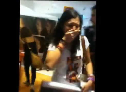 DEMI LOVATO IN ITALY 31-03-12 0081