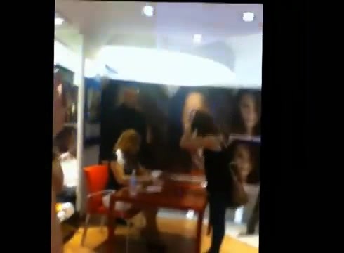DEMI LOVATO IN ITALY 31-03-12 0135