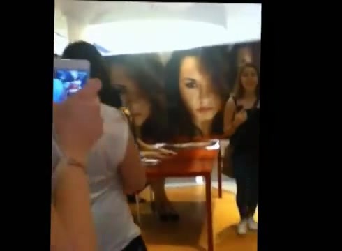 DEMI LOVATO IN ITALY 31-03-12 0278