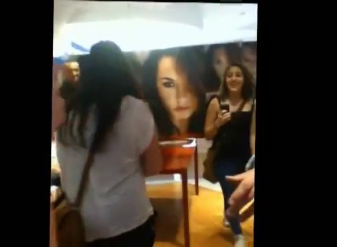 DEMI LOVATO IN ITALY 31-03-12 0287