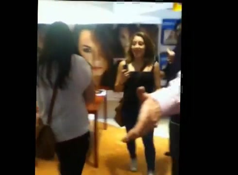 DEMI LOVATO IN ITALY 31-03-12 0299
