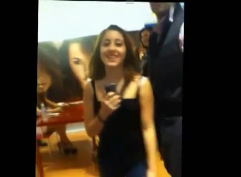 DEMI LOVATO IN ITALY 31-03-12 0336