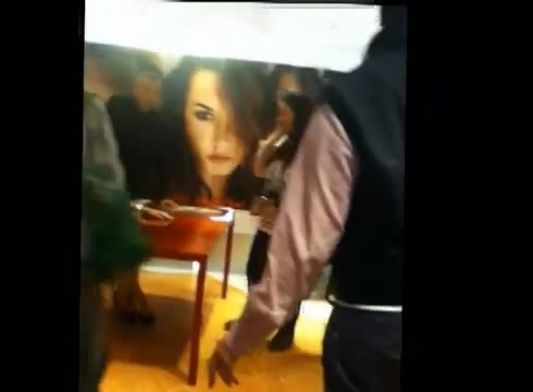 DEMI LOVATO IN ITALY 31-03-12 0578