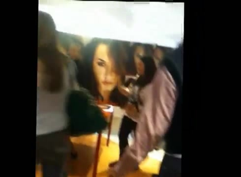 DEMI LOVATO IN ITALY 31-03-12 0583