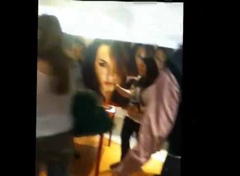 DEMI LOVATO IN ITALY 31-03-12 0584