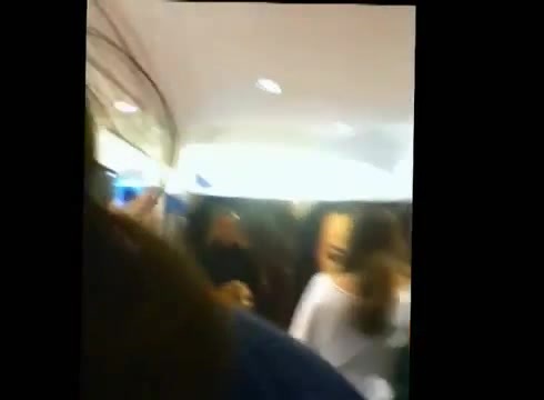 DEMI LOVATO IN ITALY 31-03-12 0624