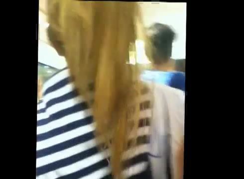DEMI LOVATO IN ITALY 31-03-12 0816