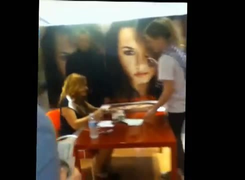 DEMI LOVATO IN ITALY 31-03-12 1083 - Demilush in Italy Part oo2