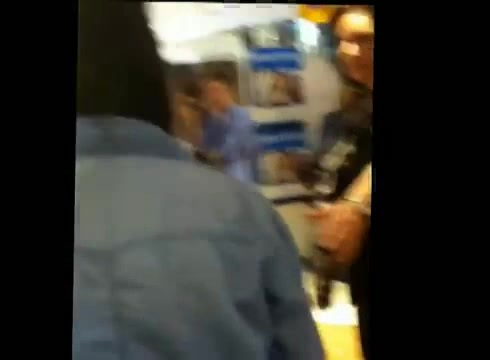 DEMI LOVATO IN ITALY 31-03-12 1117 - Demilush in Italy Part oo2