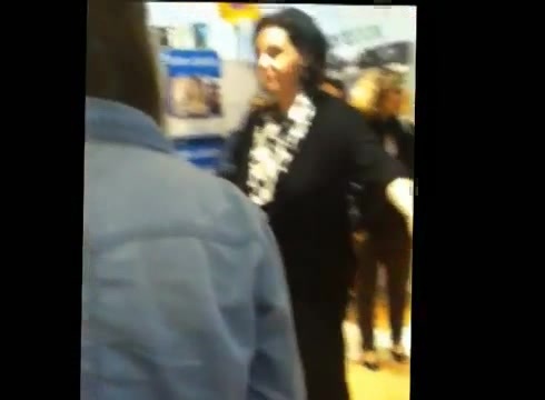 DEMI LOVATO IN ITALY 31-03-12 1161 - Demilush in Italy Part oo2