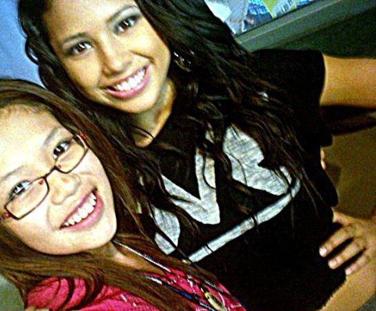 230239_132407873500057_100001925367417_216845_2811886_n - jasmine V3