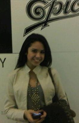 246775_132407593500085_100001925367417_216840_5201486_n - jasmine V3